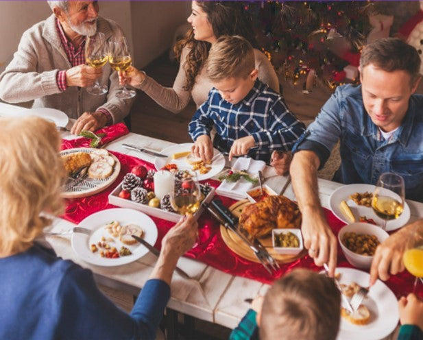 How To Entertain Family and Guests In A Small Space - spacesaveonline