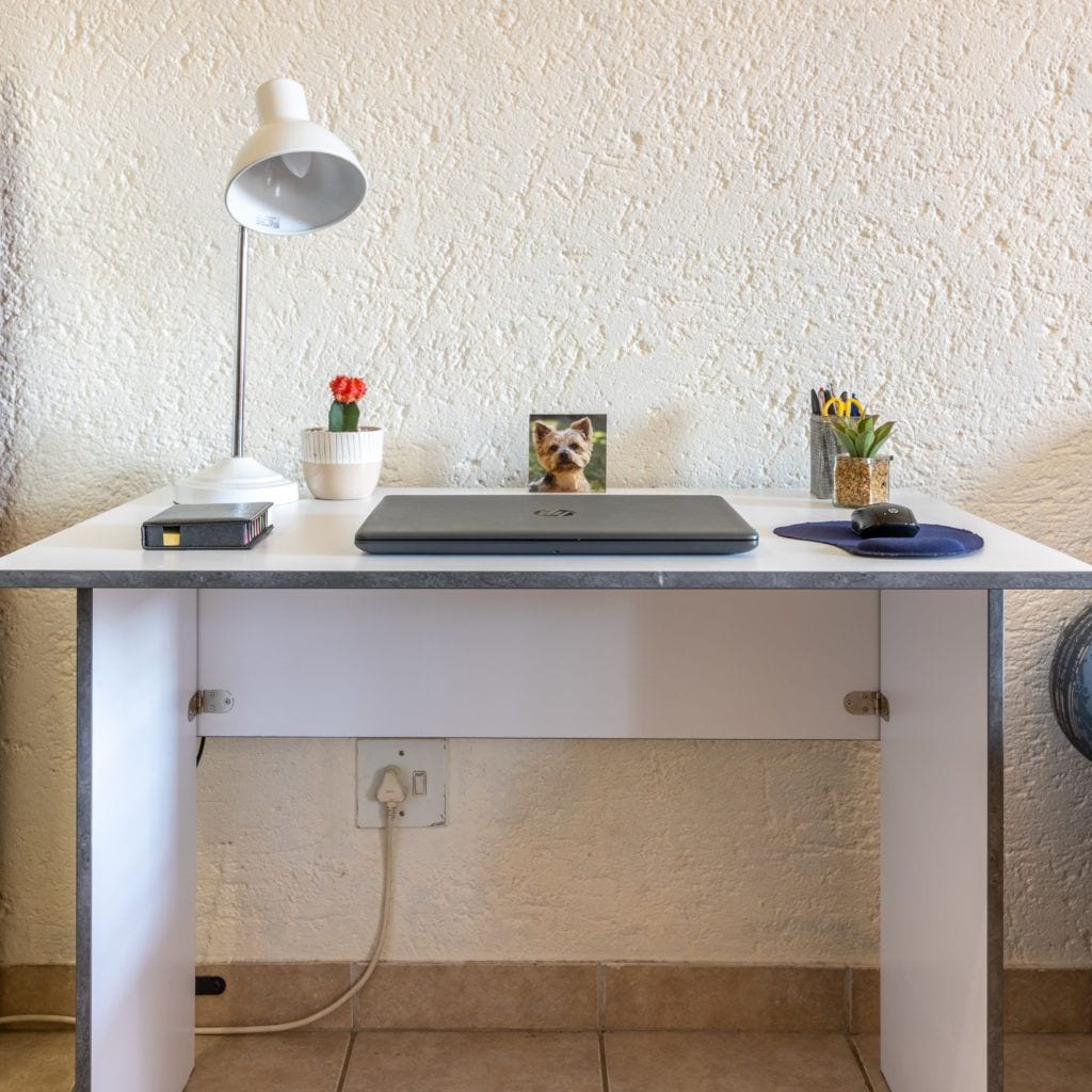 Too Little Room For Anything? - spacesaveonline