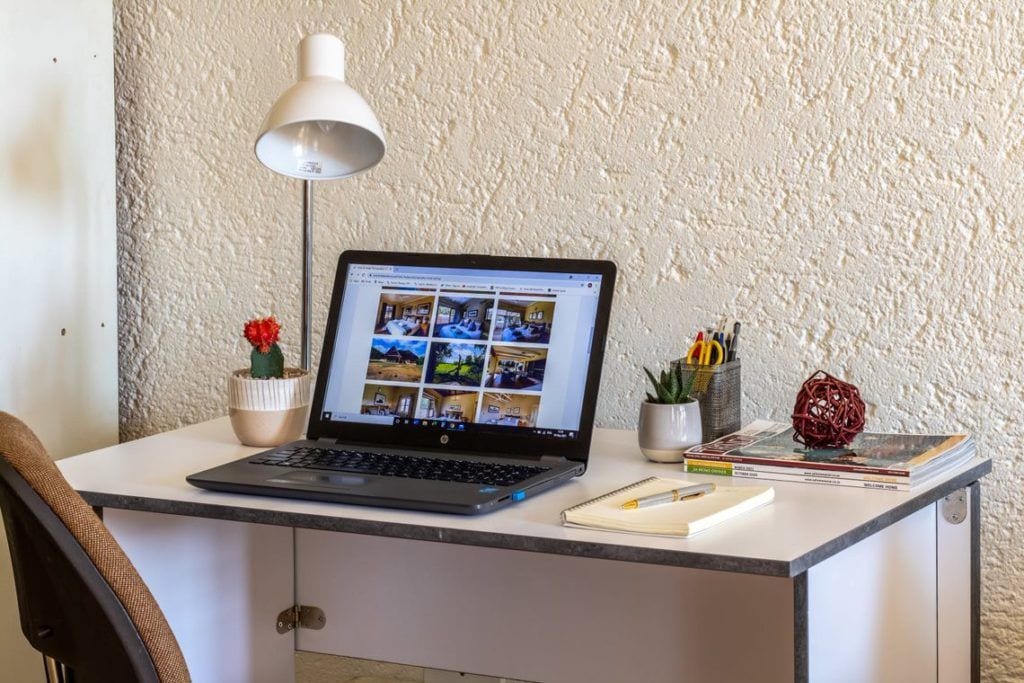 How To Clean Your Desks And Devices Safely. No Dust & Grime! - spacesaveonline